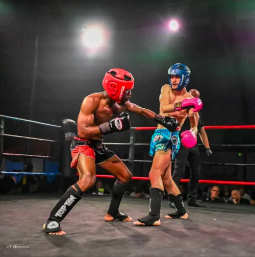 Image du milieu du combat lors de la victoire de notre club de boxe en K1
